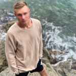 Hello,  beauty! I'm Alexander,  23 years old,  looking for a girl to have a gr…